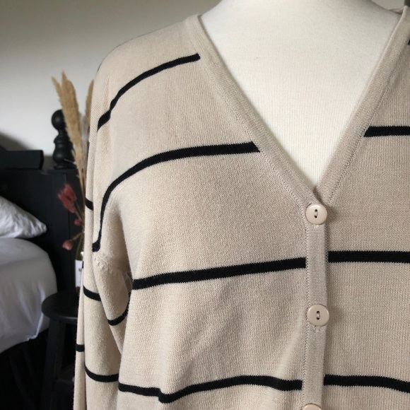 LISE J Striped Cardigan - Picture 2 of 3
